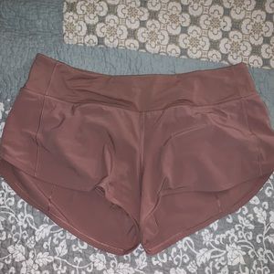 lululemon speed up short 2.5” in mauve